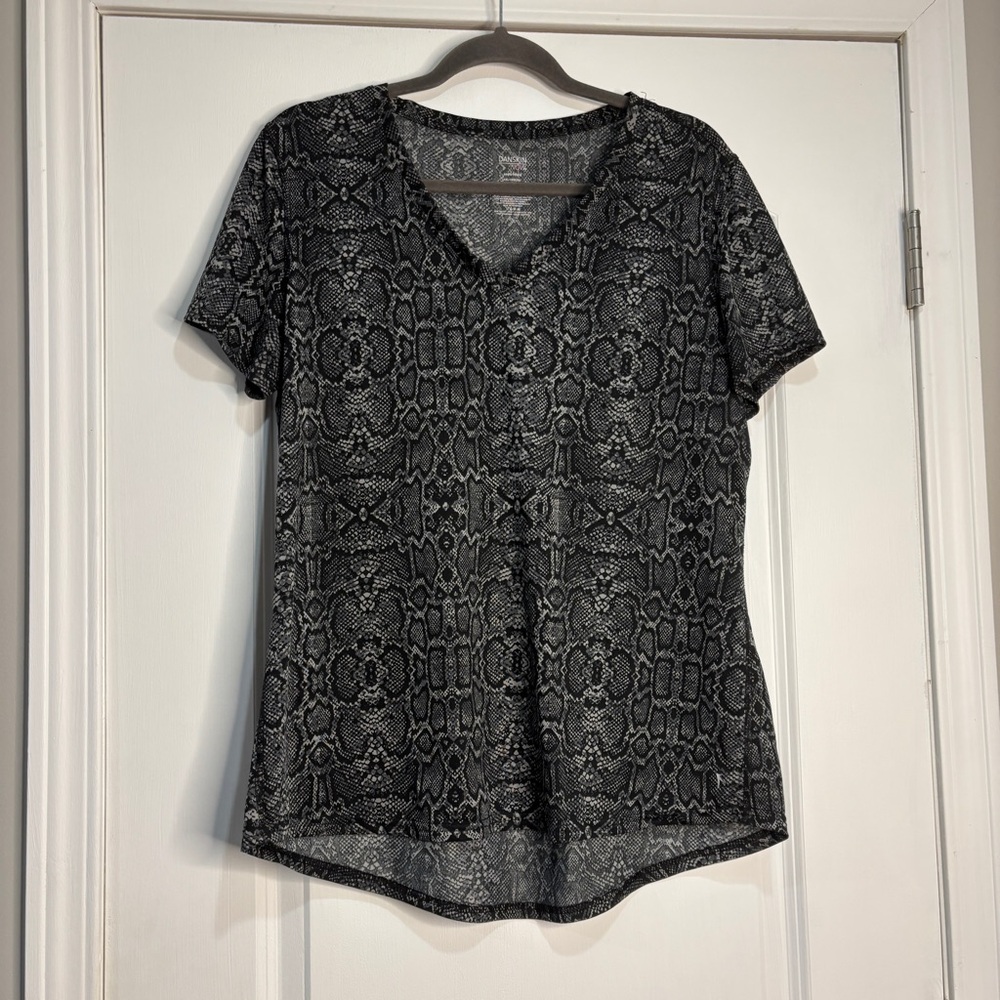 Danskin Gray Snakeskin Athletic Tee Size 2XL